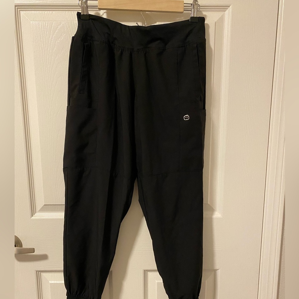 Black wonderwink scrubs